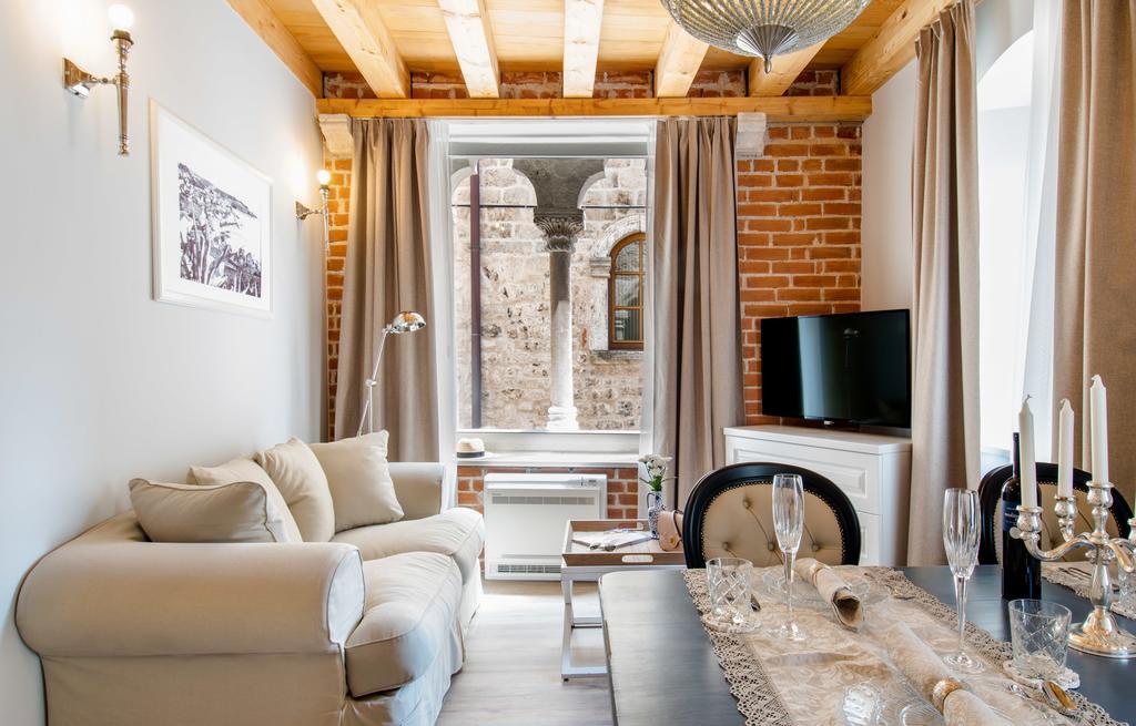 Heritage Suites Zanini Хвар Екстериор снимка