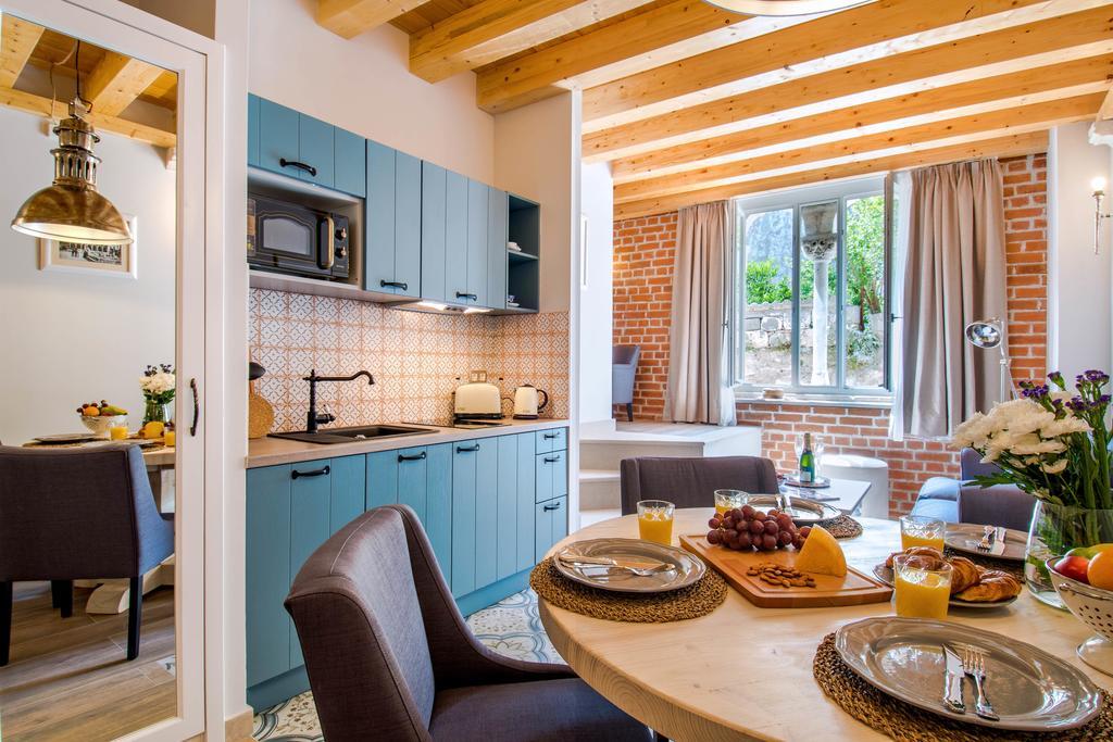Heritage Suites Zanini Хвар Екстериор снимка