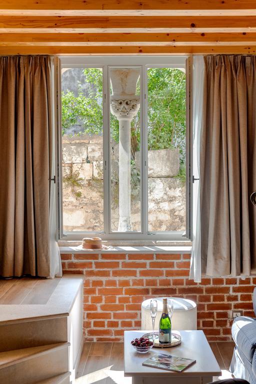 Heritage Suites Zanini Хвар Екстериор снимка