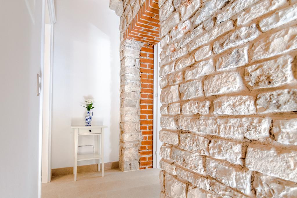 Heritage Suites Zanini Хвар Екстериор снимка
